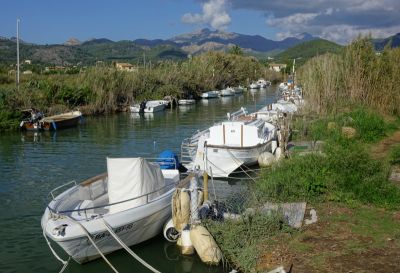 Boote im Kanal