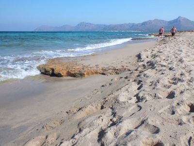 Sandstrand im Norden von Mallorca