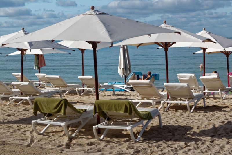 Premium Strandliegen auf Mallorca